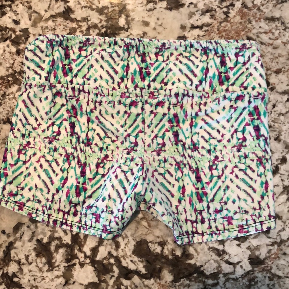 Booty shorts - Picture 3 of 5